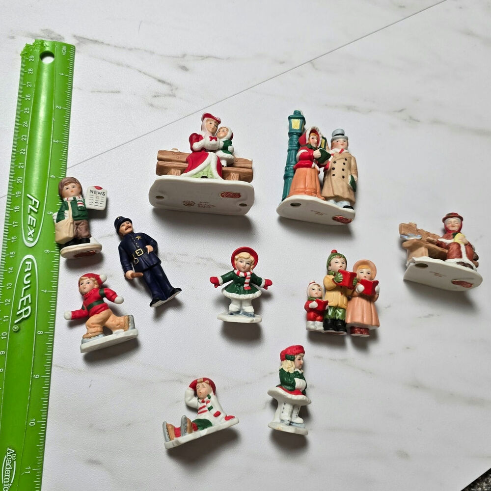 1991 1987 Lot of 10 Lefton Colonial Village Christmas Figurines